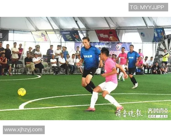 九宫格足球明星大揭秘：他们的传奇故事与场上瞬间的精彩回顾